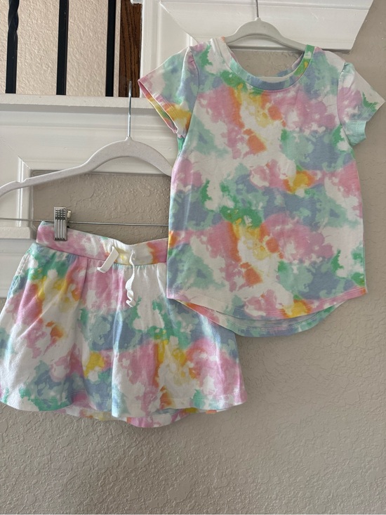 Cat & Jack Other - Cat & Jack Pastel Tie-Dye Two-Piece Skort Set (XS)